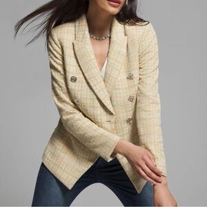 White House black market tweed blazer